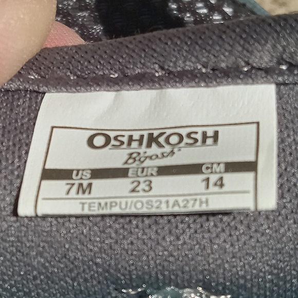 💥💥3 for $10💥Boys OshKosh B'gosh sandals - Picture 12 of 12
